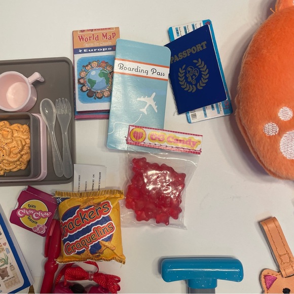 Our Generation Doll Travel Set NWOT Suit Case and Accessories - Picture 3 of 7